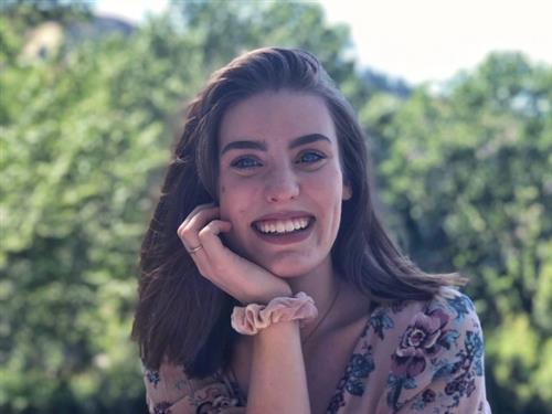 photo of Lauren Roberts 